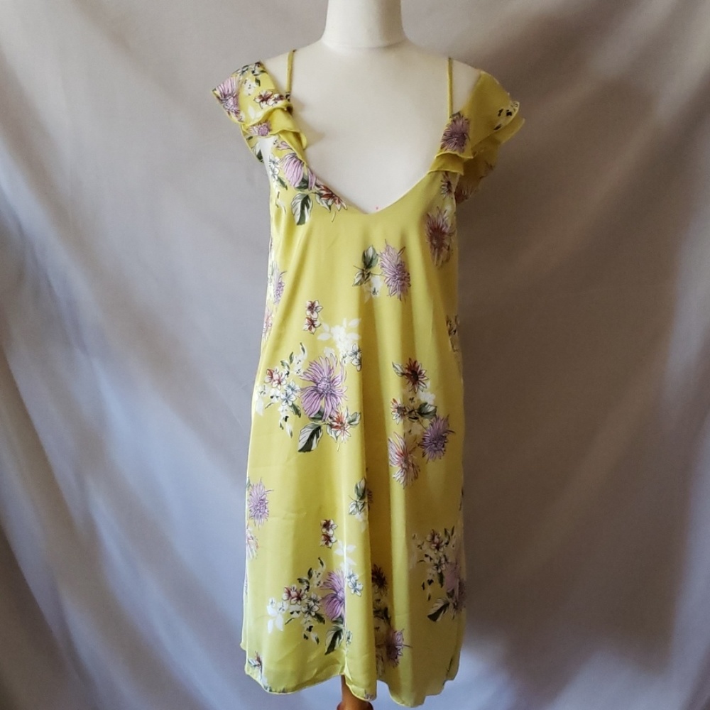 New Vanity Room Cold shoulder yellow dress